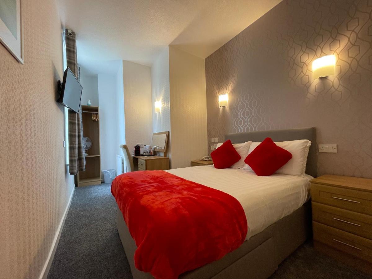 בלקפול Ruskin Hotel מראה חיצוני תמונה