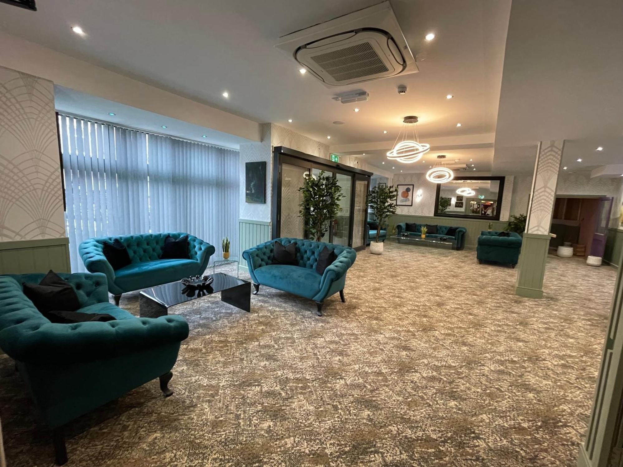בלקפול Ruskin Hotel מראה חיצוני תמונה